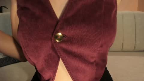 Snapshot of dominiquevega_ chatting on 01-11-25, 10:51 Dominique online show from 01-11-25, 10:51