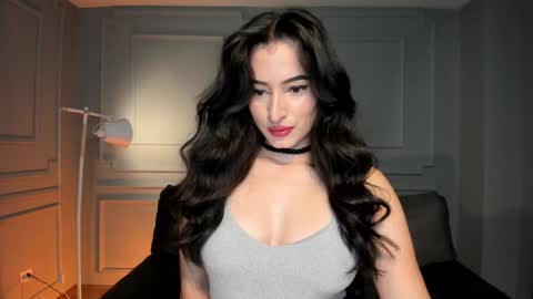 Snapshot of dominiquevega_ chatting on 01-13-25, 12:51 Dominique online show from 01-13-25, 12:51