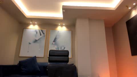 Snapshot of dominiquevega_ chatting on 03-09-25, 02:50 Dominique online show from 03-09-25, 02:50