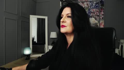 Snapshot of dommelisa chatting on 01-09-25, 08:55 Dom Melisa online show from 01-09-25, 08:55