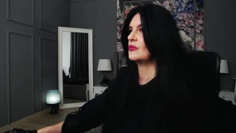 Snapshot of dommelisa chatting on 02-07-25, 09:26 Dom Melisa online show from 02-07-25, 09:26