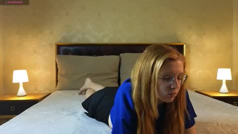 Snapshot of domoniqueepperley chatting on 10-21-25, 06:14 Macy online show from 10-21-25, 06:14