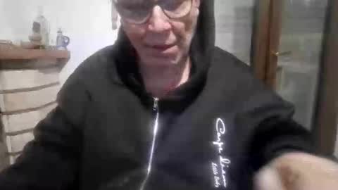 Snapshot of domynius10 chatting on 02-25-26, 02:10 domynius10 online show from 02-25-26, 02:10