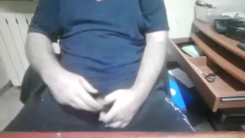 Snapshot of domynius10 chatting on 03-04-26, 07:03 domynius10 online show from 03-04-26, 07:03