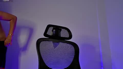 Donat Independent Model online show from 12-11-24, 07:25