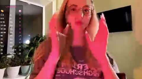 Karolina online show from 11-07-25, 03:23