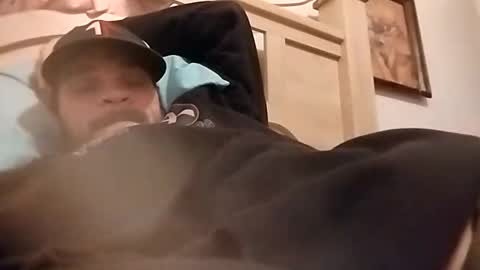 Snapshot of donglish718856 chatting on 12-15-25, 02:27 donglish718856 online show from 12-15-25, 02:27