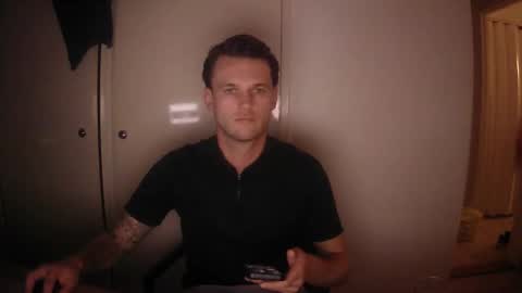 Snapshot of donn053 chatting on 09-12-25, 07:14 Papi online show from 09-12-25, 07:14