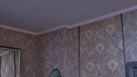 Donna online show from 11-25-25, 07:25