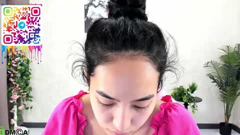 Aura online show from 10-16-25, 02:34