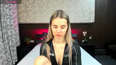 Donna On GMT2 Mon-Fri 3-9 AM online show from 02-05-25, 12:10