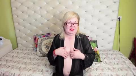 DonnaGriffin online show from 02-22-25, 09:01