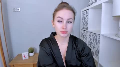 DonnaSensual online show from 11-16-25, 09:09