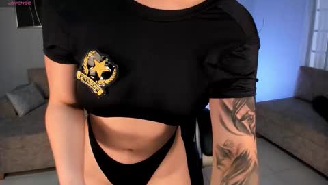  Donna Stonne  online show from 10-31-25, 09:16