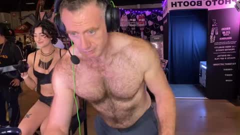 Donny online show from 10-19-25, 06:52