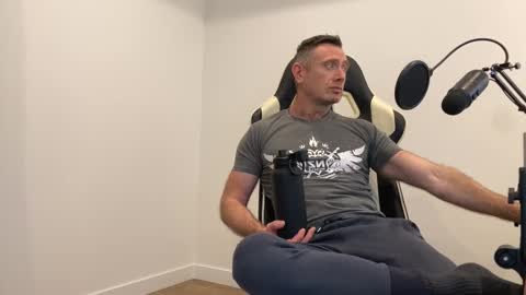 Donny online show from 12-14-25, 09:52