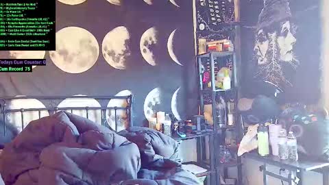 Snapshot of doomednympho chatting on 10-21-25, 05:57 DOOM online show from 10-21-25, 05:57