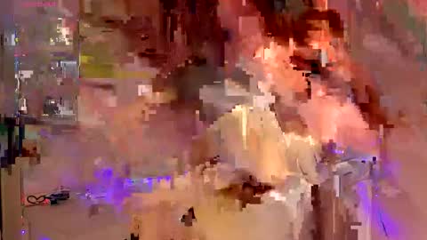 Snapshot of dora_exomi chatting on 11-21-25, 02:10 Dora EXOMI online show from 11-21-25, 02:10