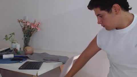 Snapshot of doriansalvatore chatting on 04-13-26, 09:53 Dorian Salvatore online show from 04-13-26, 09:53