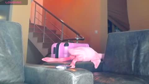 Snapshot of dorikxxxxxx chatting on 10-12-25, 09:25 ALEX - follow online show from 10-12-25, 09:25