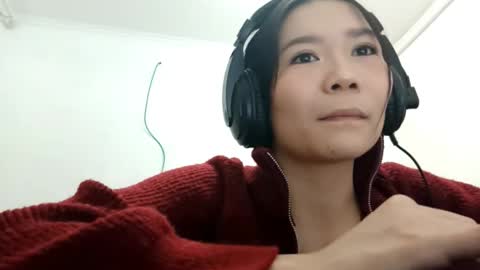 Snapshot of dorothygreene chatting on 11-04-25, 06:29 YuKi online show from 11-04-25, 06:29