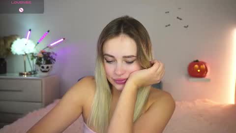 Amy online show from 10-26-25, 01:39