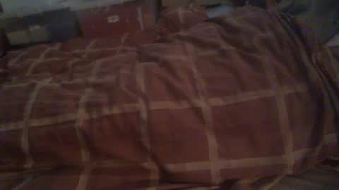 Hello  welcome to Slutsville  I am the Naked Chef  really  but you may call me Peter online show from 12-08-24, 10:19