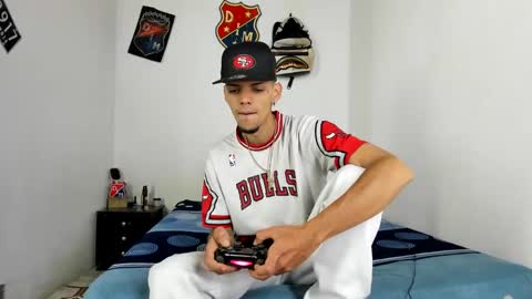 douglas_gallegos online show from 01-17-25, 04:26