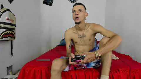 douglas_gallegos online show from 02-10-25, 04:47