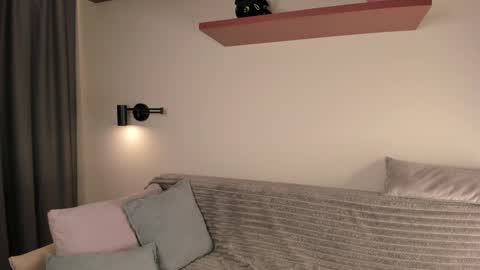 Snapshot of dr_your_dream chatting on 02-21-25, 08:16 Mervin online show from 02-21-25, 08:16