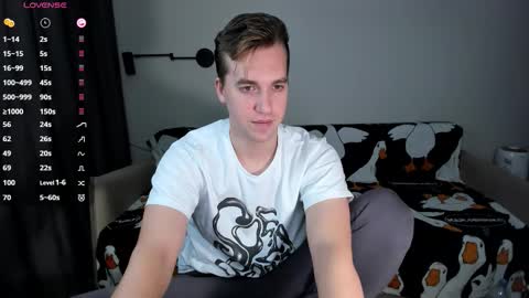 Snapshot of dr_your_dream chatting on 11-03-25, 09:16 Mervin online show from 11-03-25, 09:16