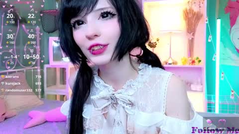 Snapshot of draculaura_ chatting on 12-20-24, 03:03 Draculaura online show from 12-20-24, 03:03