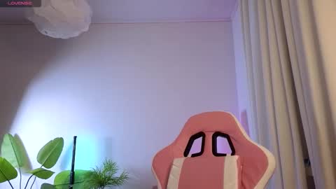 Lisbeth Salander online show from 11-15-25, 03:37