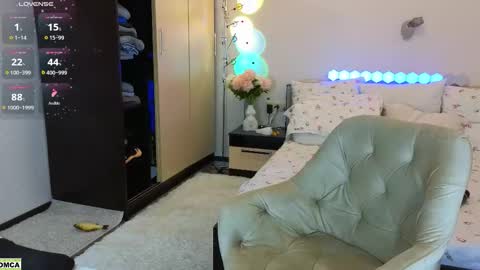 Snapshot of dragoncutey chatting on 11-08-25, 01:22 Katya online show from 11-08-25, 01:22