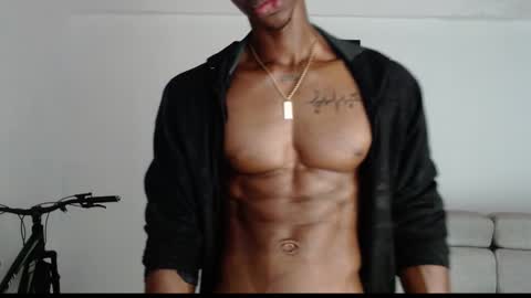 Drake 23 online show from 03-01-26, 04:42