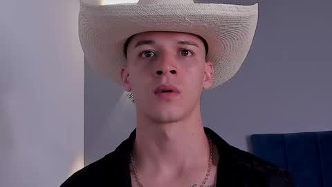 Snapshot of drake_carter1 chatting on 09-28-25, 01:11 drake_carter1 online show from 09-28-25, 01:11