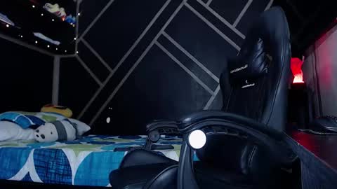 Drake online show from 11-09-25, 06:12