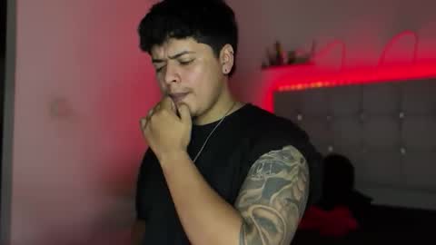 Snapshot of drakenn_ chatting on 02-10-26, 02:59 drakeeee online show from 02-10-26, 02:59