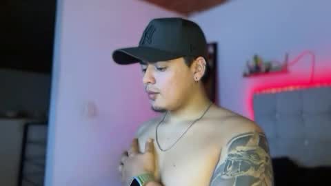 Snapshot of drakenn_ chatting on 02-15-26, 05:15 drakeeee online show from 02-15-26, 05:15