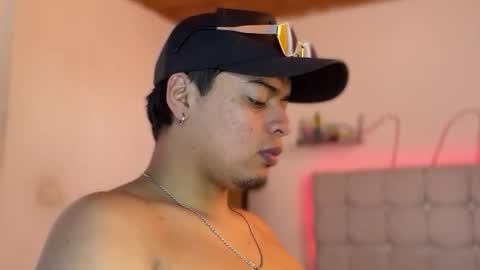 Snapshot of drakenn_ chatting on 02-19-26, 04:47 drakeeee online show from 02-19-26, 04:47