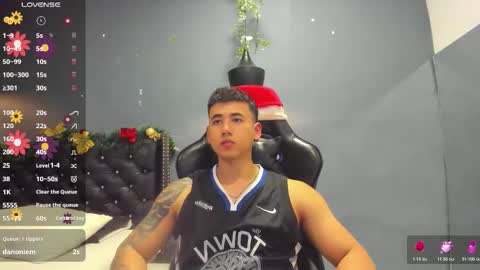Snapshot of draven_marceaux chatting on 12-18-25, 11:22 Draven online show from 12-18-25, 11:22