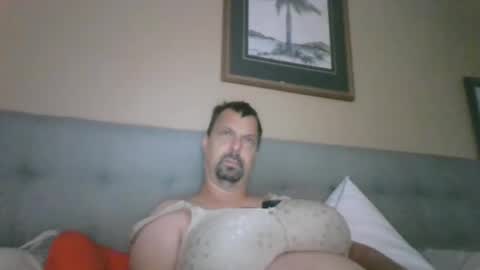 Snapshot of drboobology chatting on 10-16-25, 06:31 Dr of Boobs and Bras online show from 10-16-25, 06:31