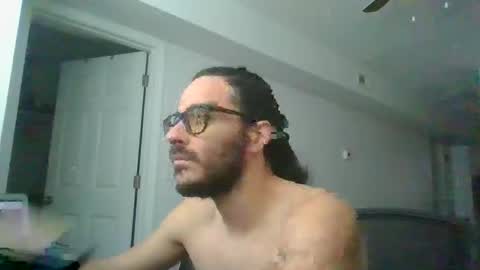 Snapshot of dream1dog chatting on 12-25-24, 04:54 dream1dog online show from 12-25-24, 04:54