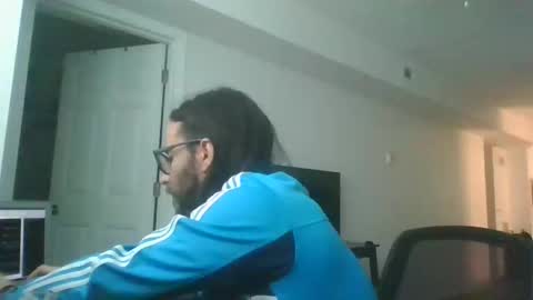 Snapshot of dream1dog chatting on 01-02-25, 09:18 dream1dog online show from 01-02-25, 09:18