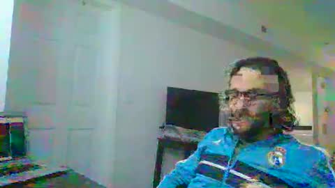 Snapshot of dream1dog chatting on 01-14-25, 07:53 dream1dog online show from 01-14-25, 07:53