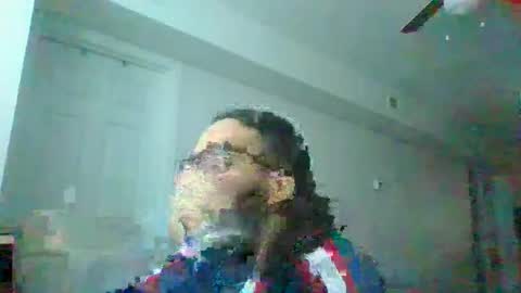 Snapshot of dream1dog chatting on 01-28-25, 09:40 dream1dog online show from 01-28-25, 09:40
