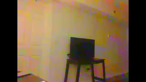 Snapshot of dream1dog chatting on 02-05-25, 02:08 dream1dog online show from 02-05-25, 02:08
