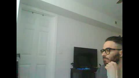 Snapshot of dream1dog chatting on 03-11-25, 04:40 dream1dog online show from 03-11-25, 04:40