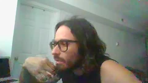 Snapshot of dream1dog chatting on 10-13-25, 06:08 dream1dog online show from 10-13-25, 06:08