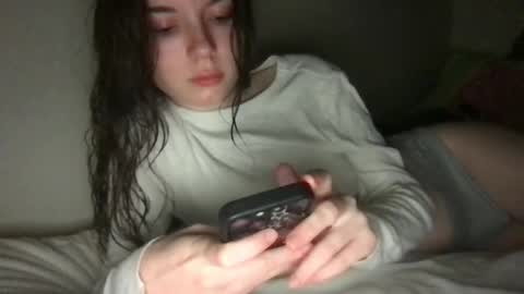 Snapshot of dream1girl_ chatting on 01-28-25, 05:54 ur dream girl online show from 01-28-25, 05:54